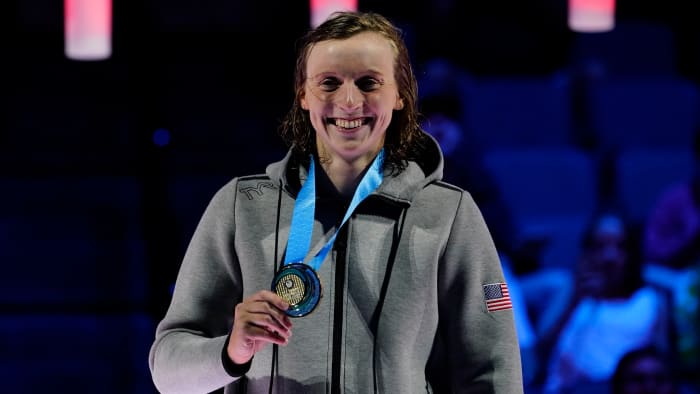 Katie Ledecky celebrates after winning the women's 400m freestyle final during the U.S. Olympic Team Trials Swimming competition at CHI Health Center Omaha.